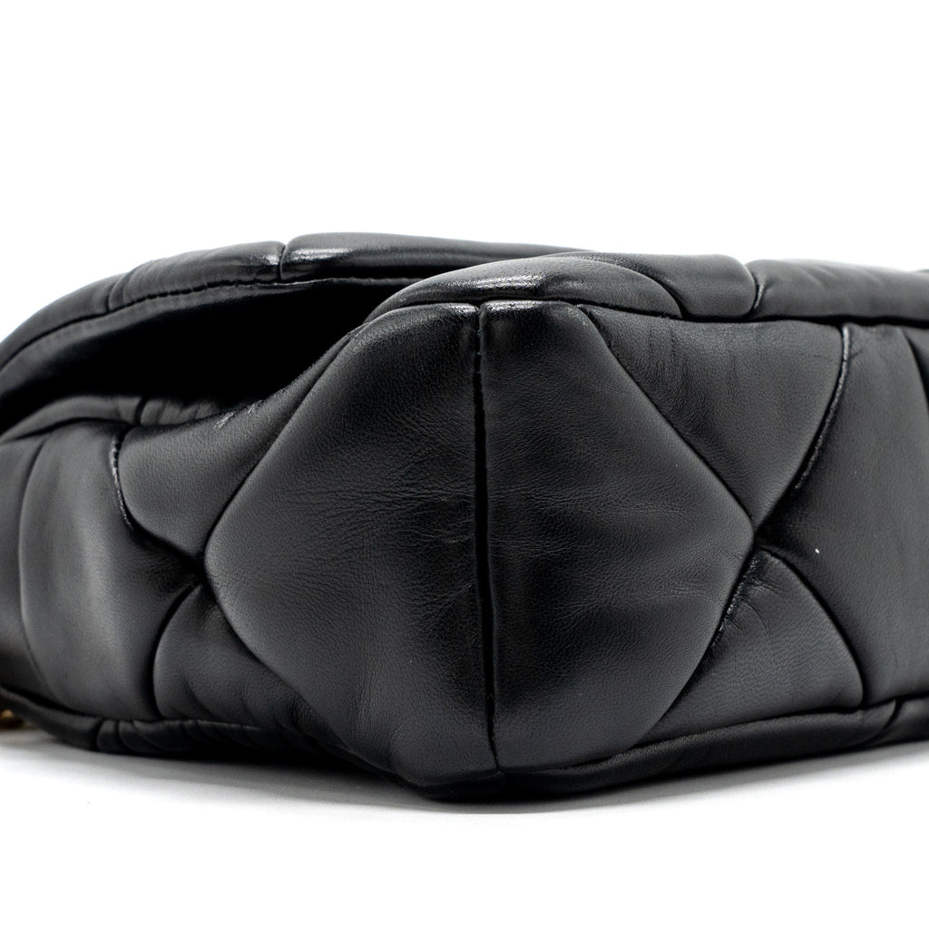 prada-pattina-in-pelle-nappa-patch-black-ghw