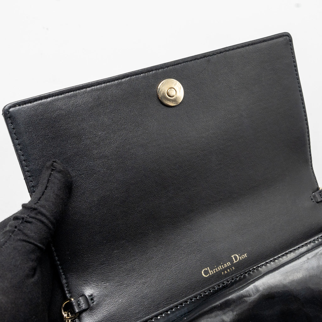 dior-lady-dior-pouch-wallet-on-chain-patent-black-lghw