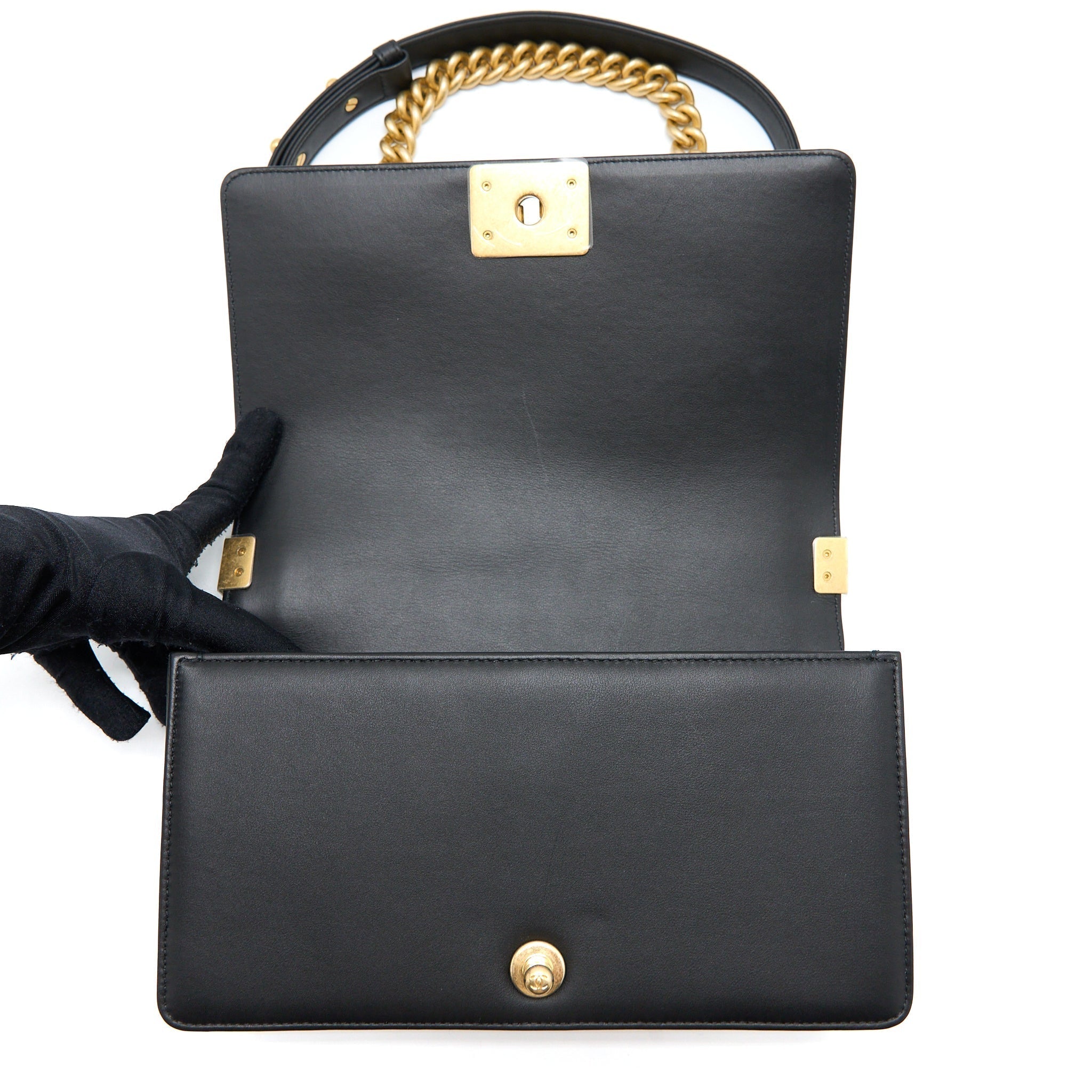 chanel-medium-boy-bag-calfskin-black-ghw-1