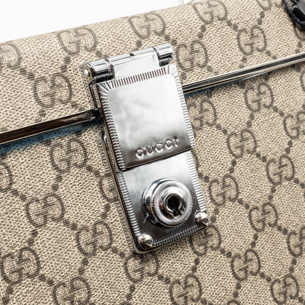 gucci-globe-trotter-gg-beauty-case-canvas-brown-shw