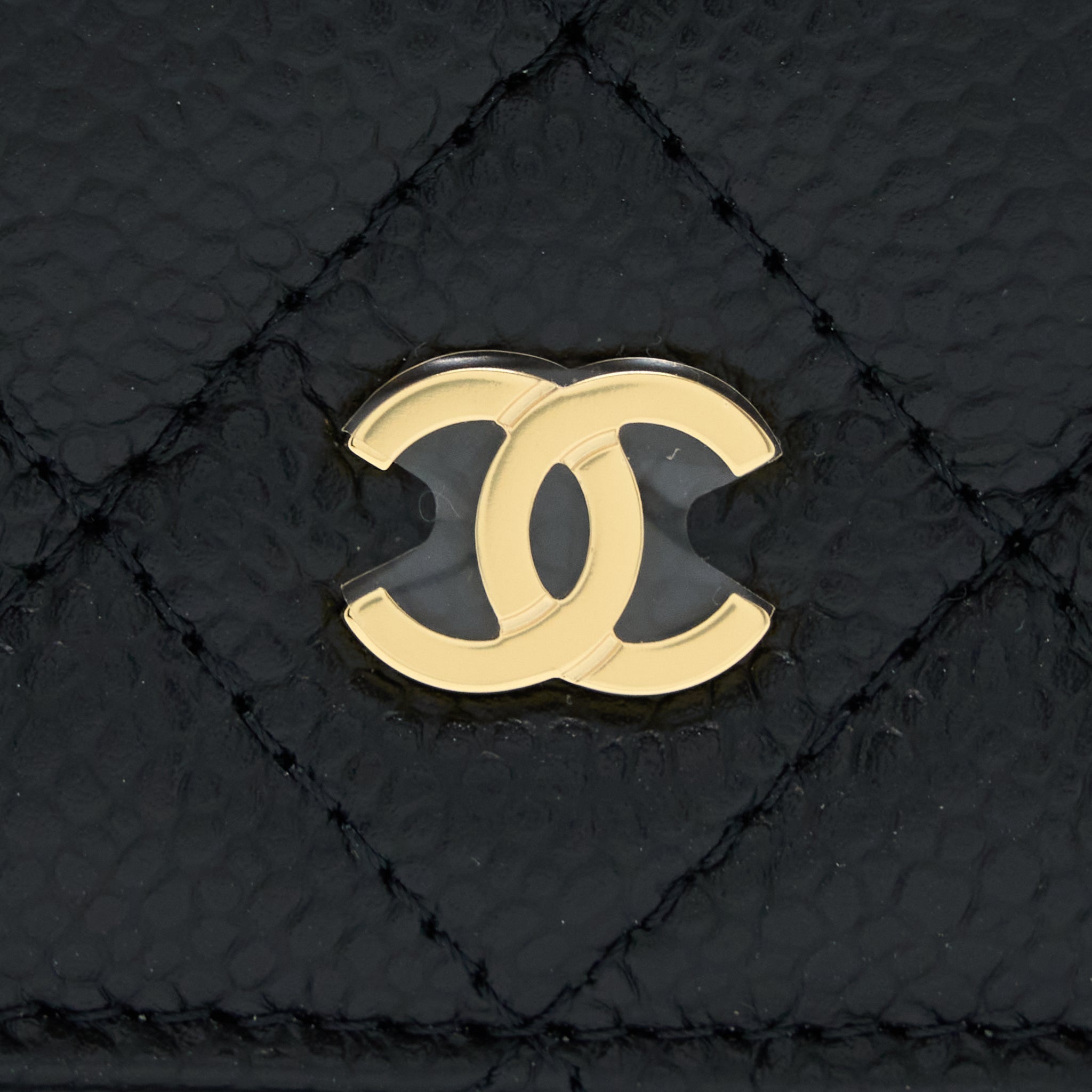 chanel-classic-wallet-on-chain-caviar-black-ghwmicrochip