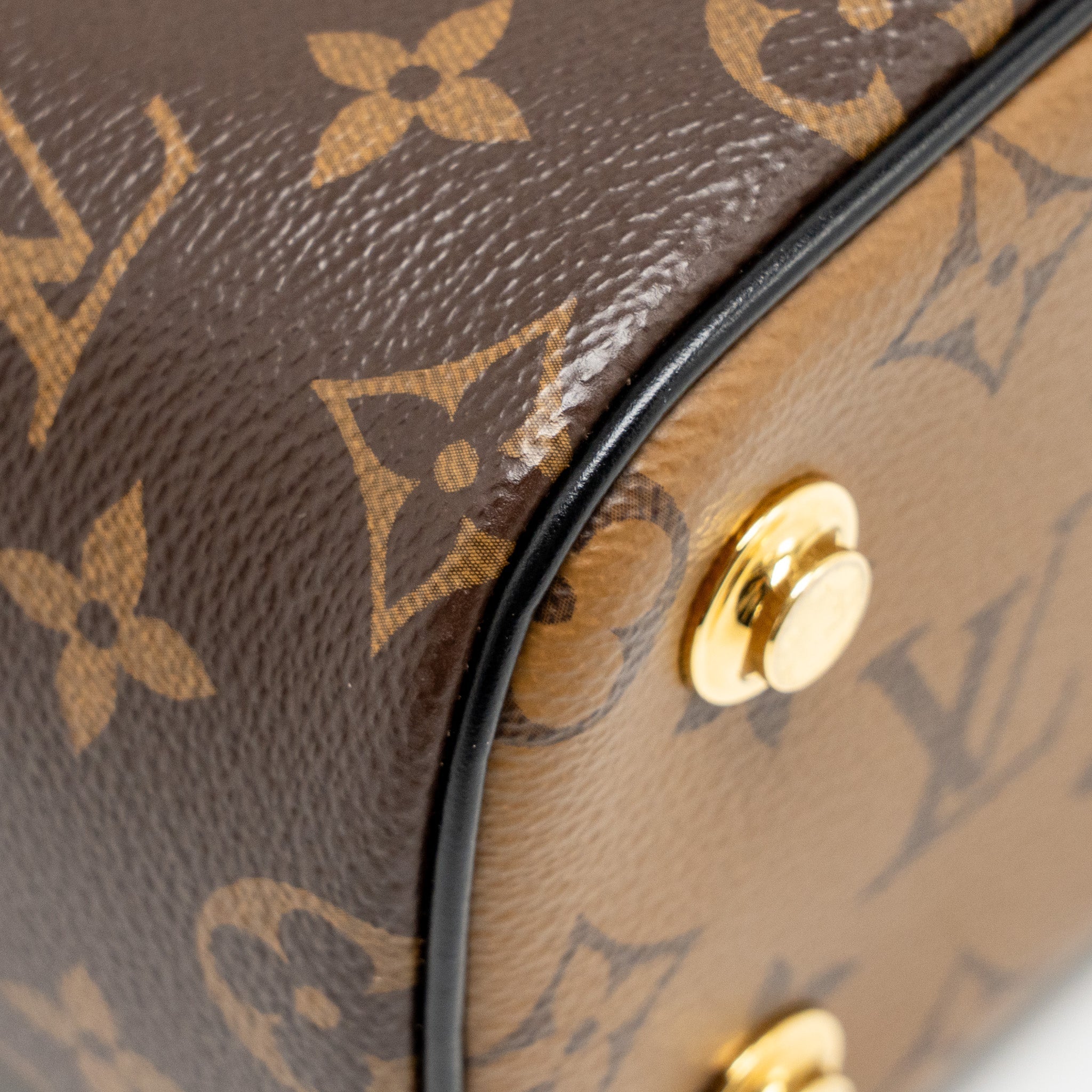 louis-vuitton-vanity-pm-monogram-canvas-ghw-3