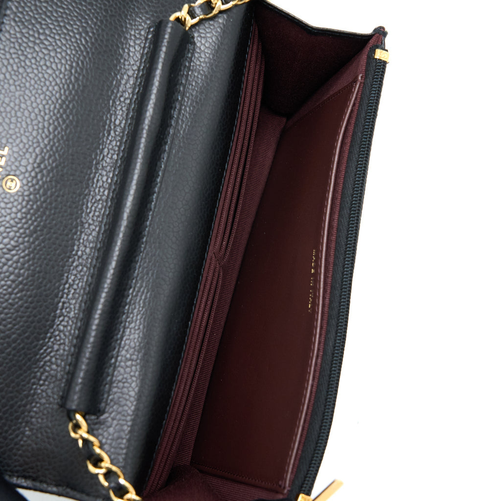 chanel-classic-wallet-on-chain-caviar-black-ghwmicrochip