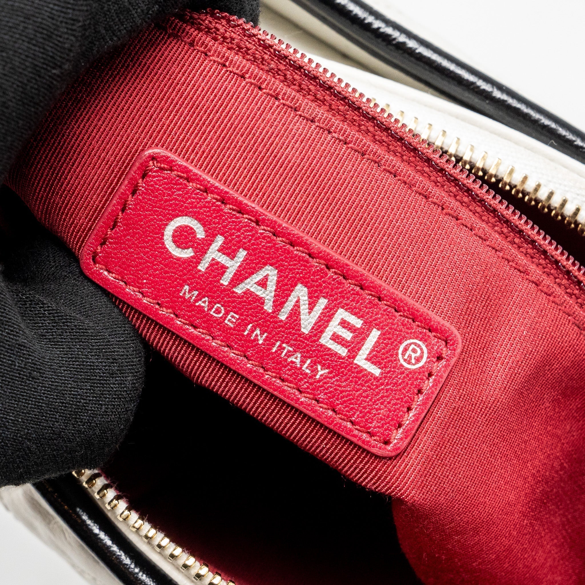 chanel-small-gabrielle-hobo-bag-aged-calfskin-white-multicolour-hardware