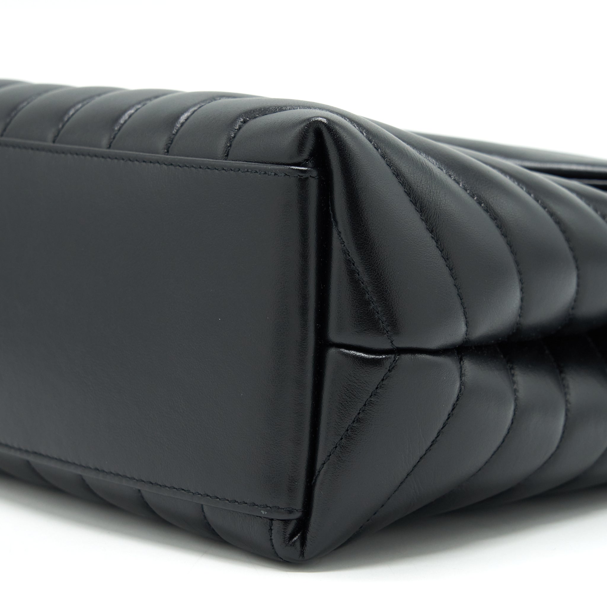 saint-laurent-ysl-loulou-medium-bag-black-quilted-leather-shw