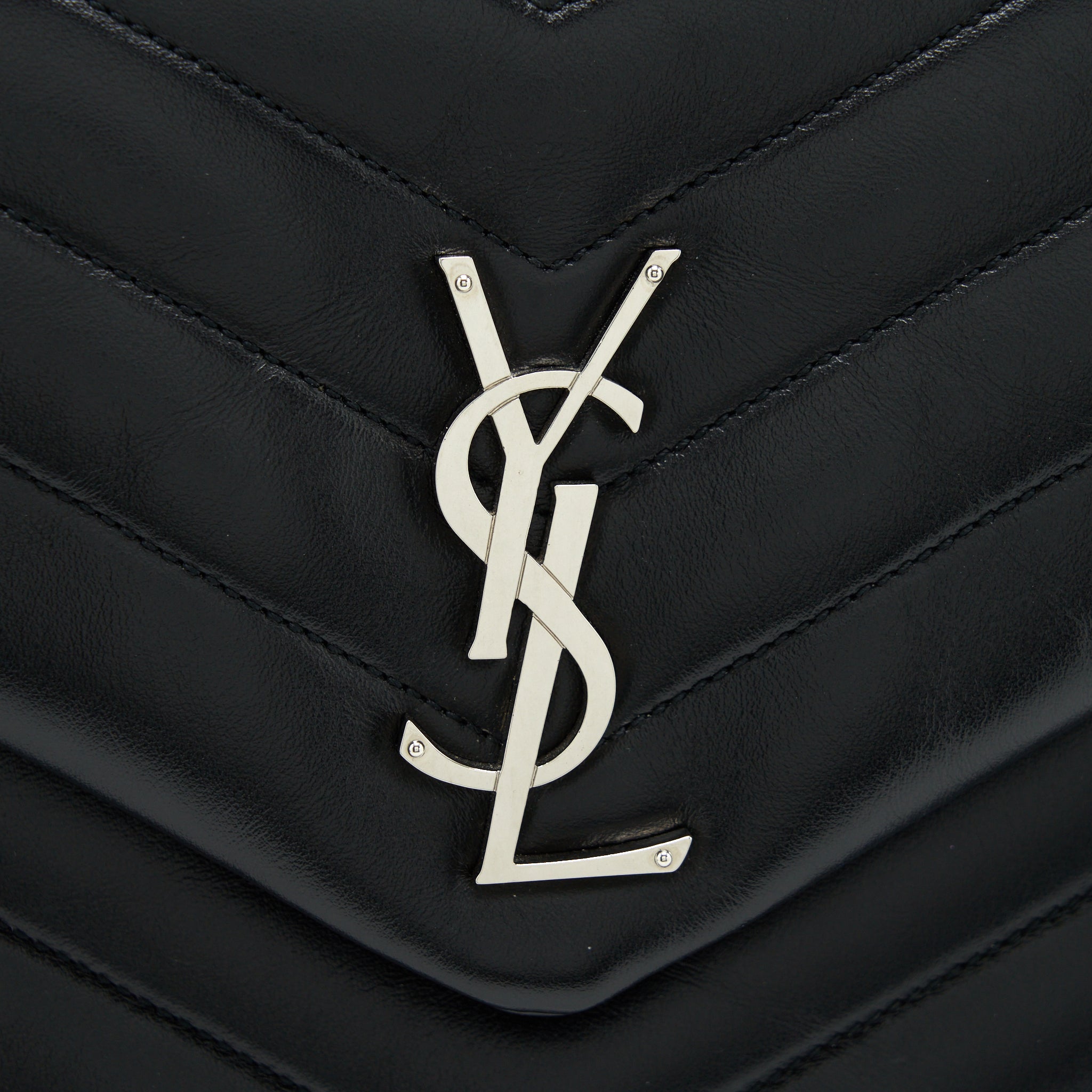 saint-laurent-ysl-loulou-medium-bag-black-quilted-leather-shw