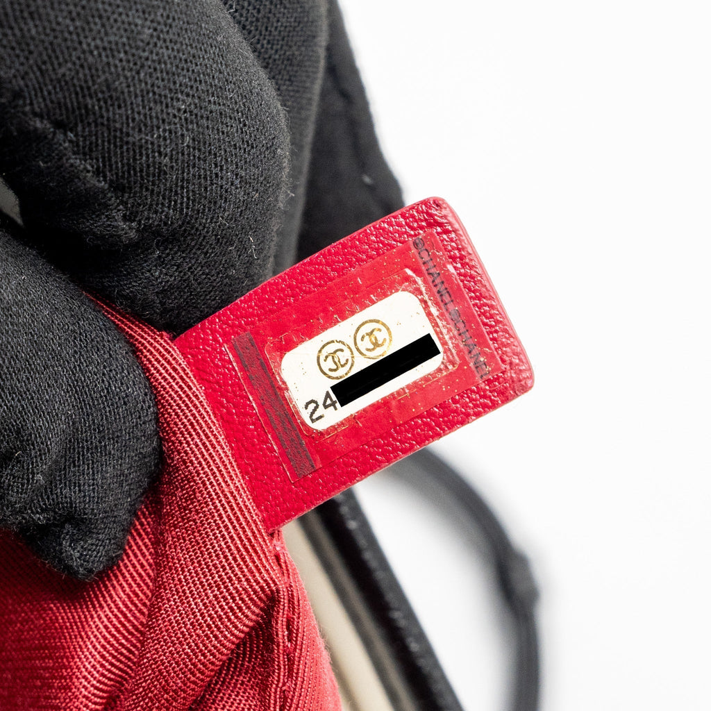 chanel-small-gabrielle-hobo-bag-aged-calfskin-white-multicolour-hardware