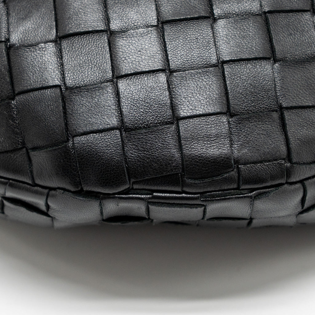 bottega-veneta-small-jodie-lambskin-black-shw-1