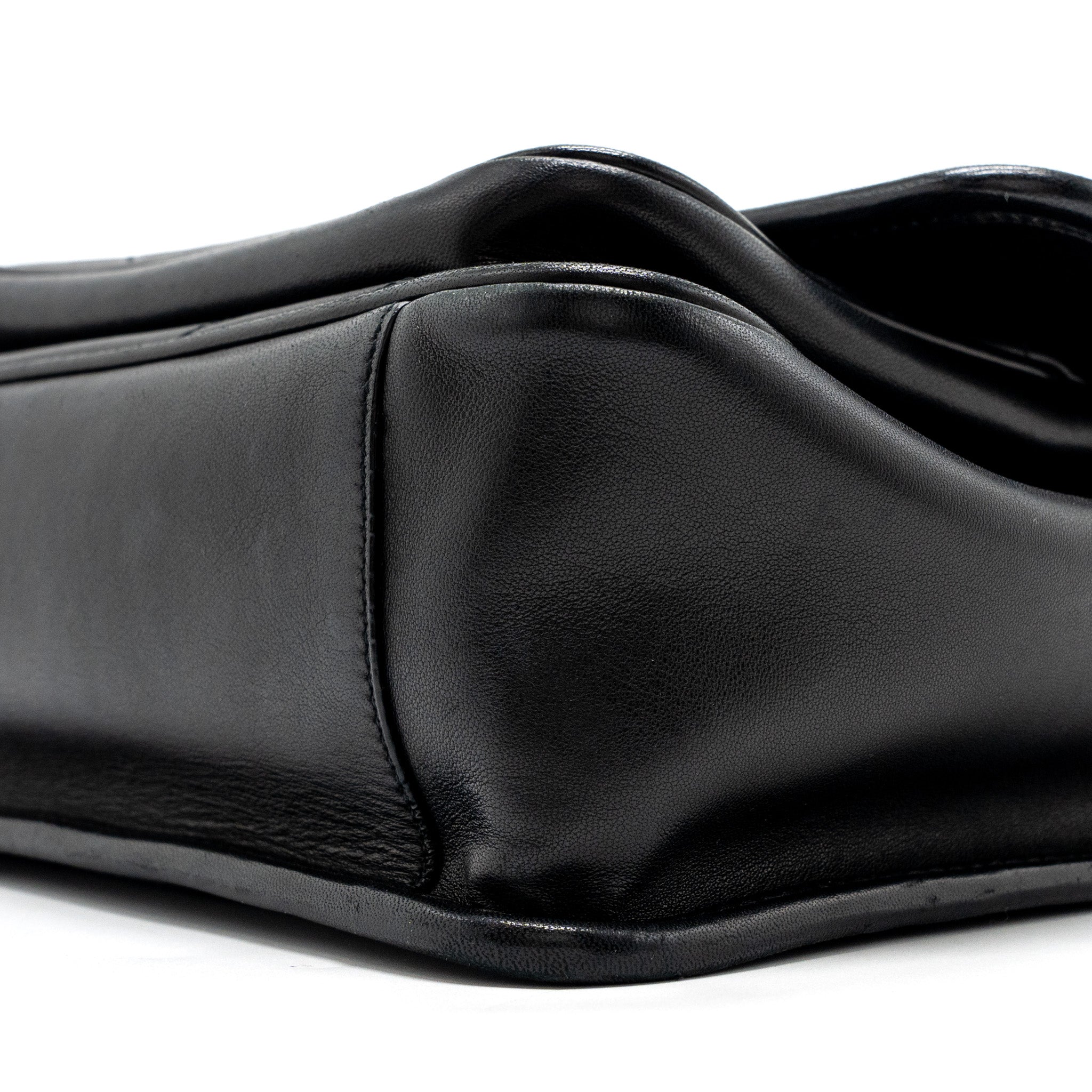 saint-laurent-medium-niki-lambskin-black-ghw