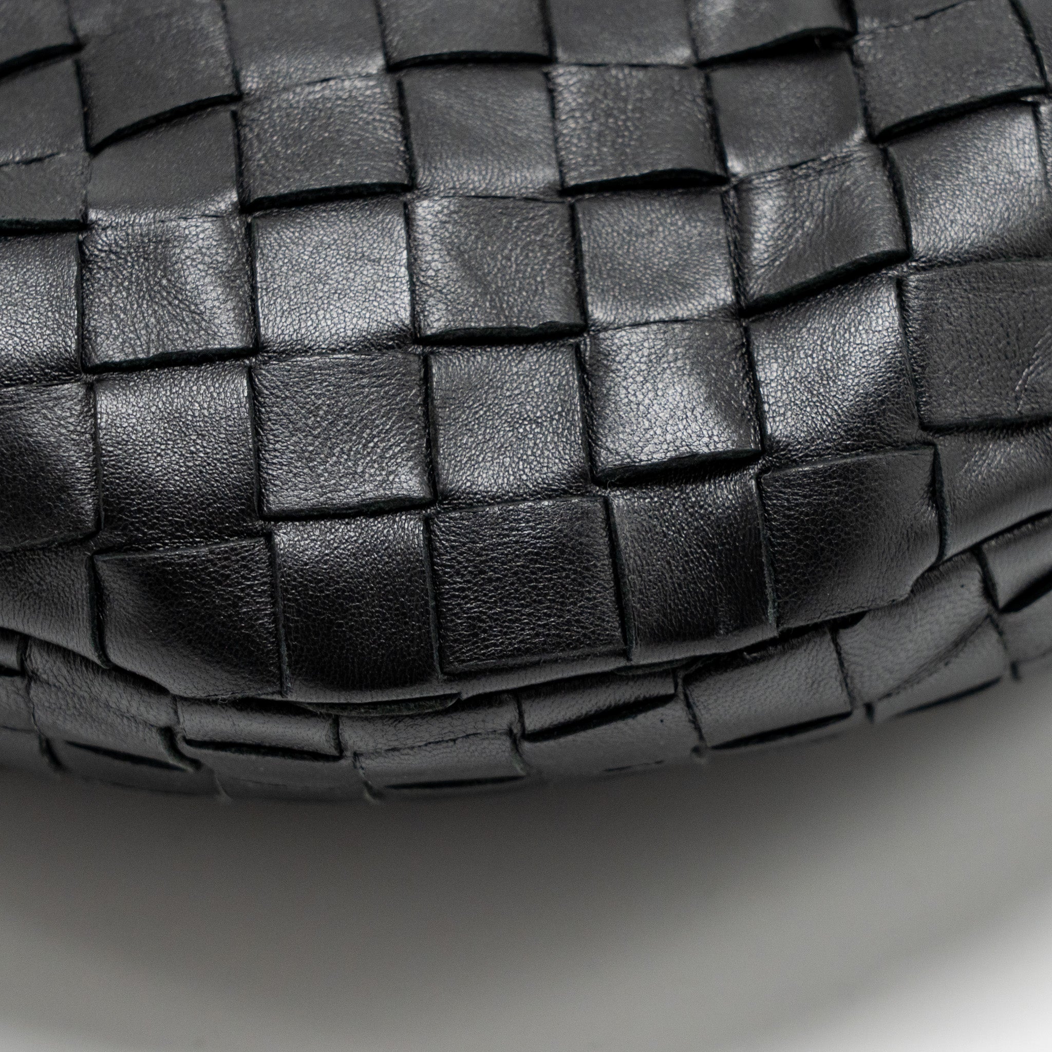 bottega-veneta-small-jodie-lambskin-black-shw-1
