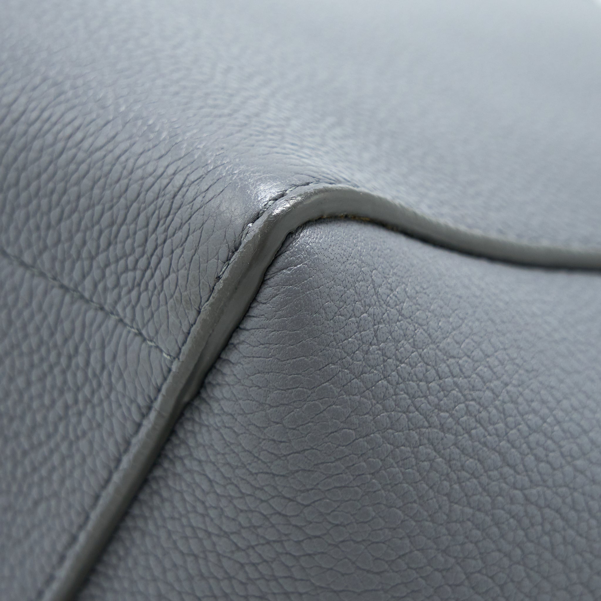 celine-sangle-bucket-bag-calfskin-grey-ghw
