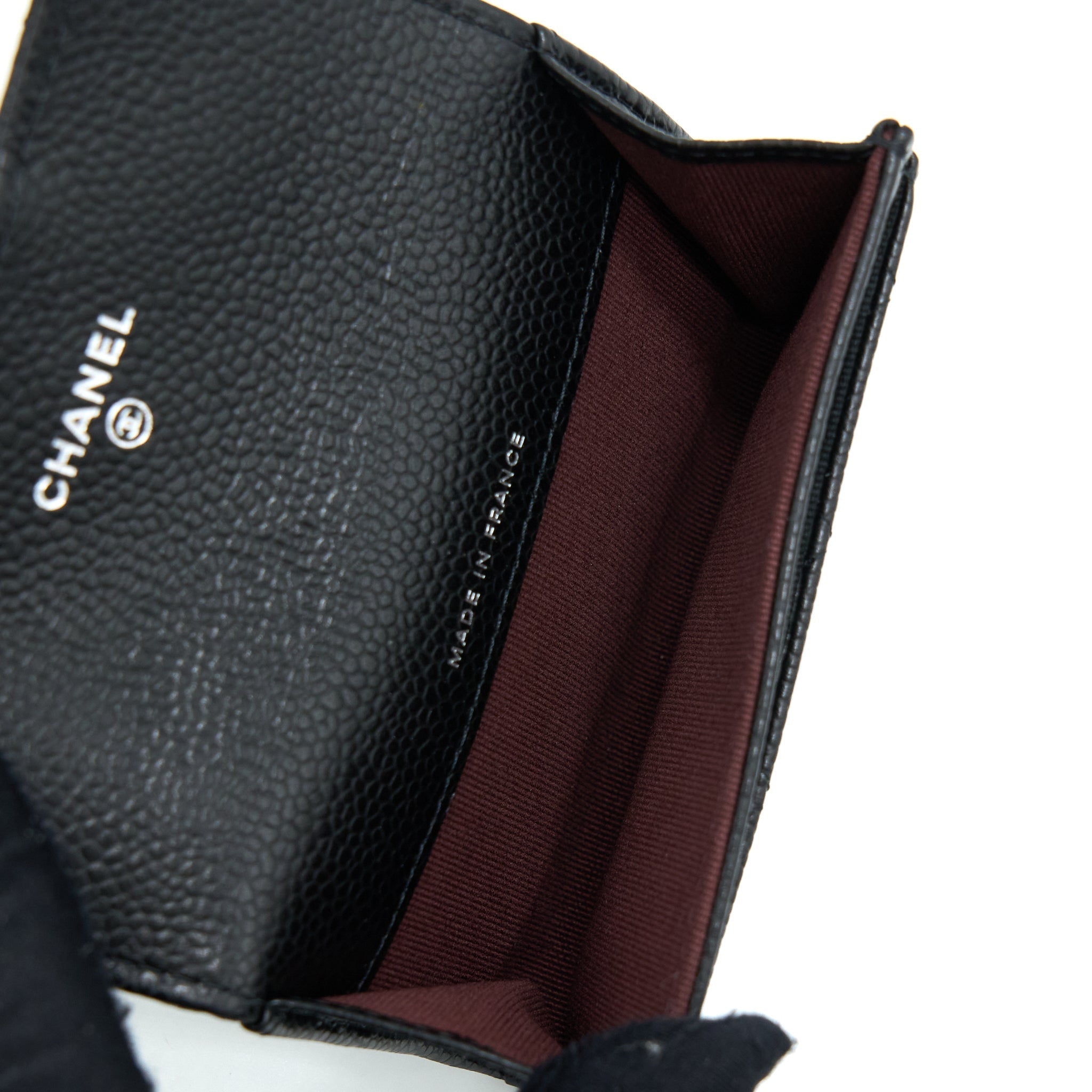 chanel-classic-flap-card-holder-caviar-black-shw-2
