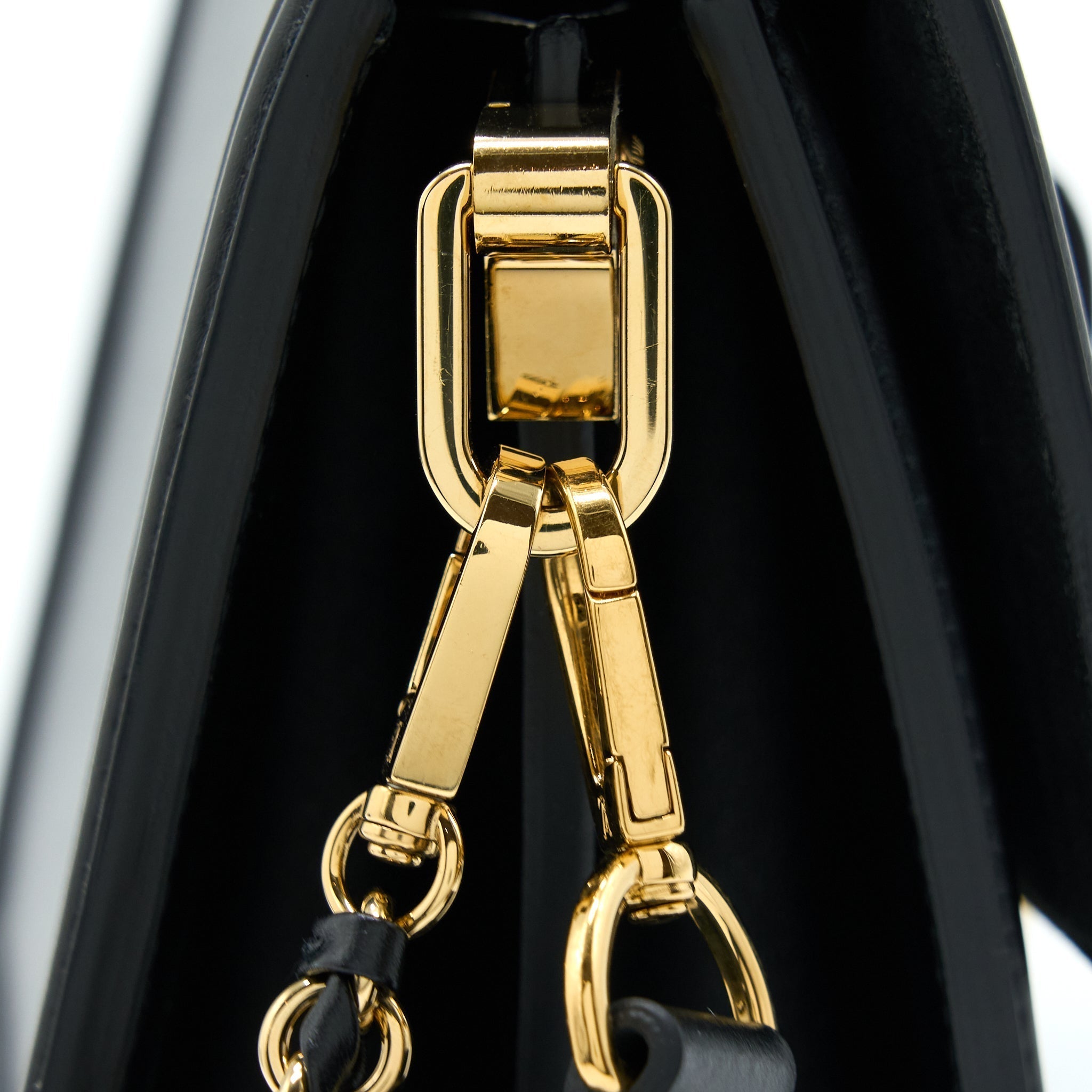 louis-vuitton-dauphine-mm-epi-black-ghw