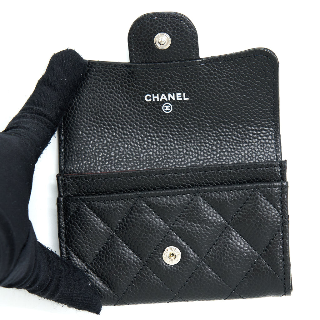 chanel-classic-flap-card-holder-caviar-black-shw-2