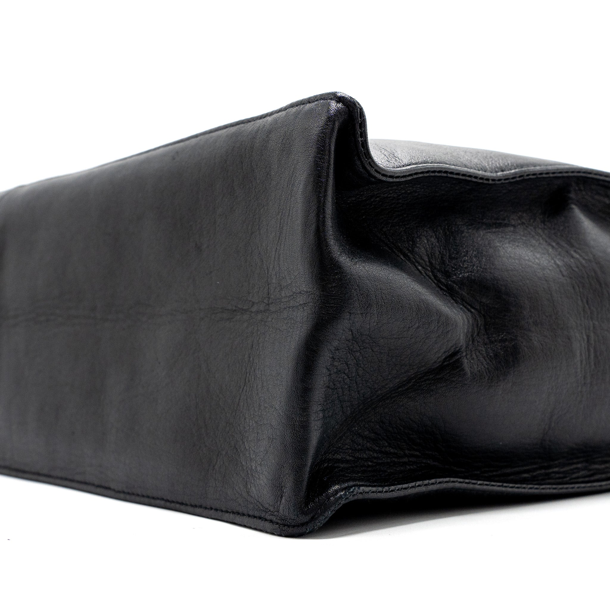 chanel-vintage-tote-bag-calfskin-black-ghw