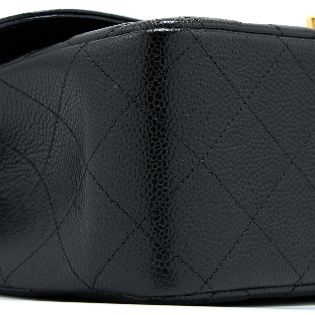 chanel-jumbo-classic-double-flap-bag-caviar-black-ghw-2