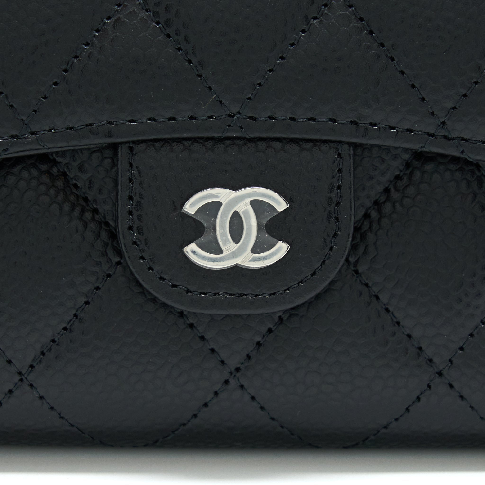 chanel-classic-small-compact-wallet-caviar-black-shw