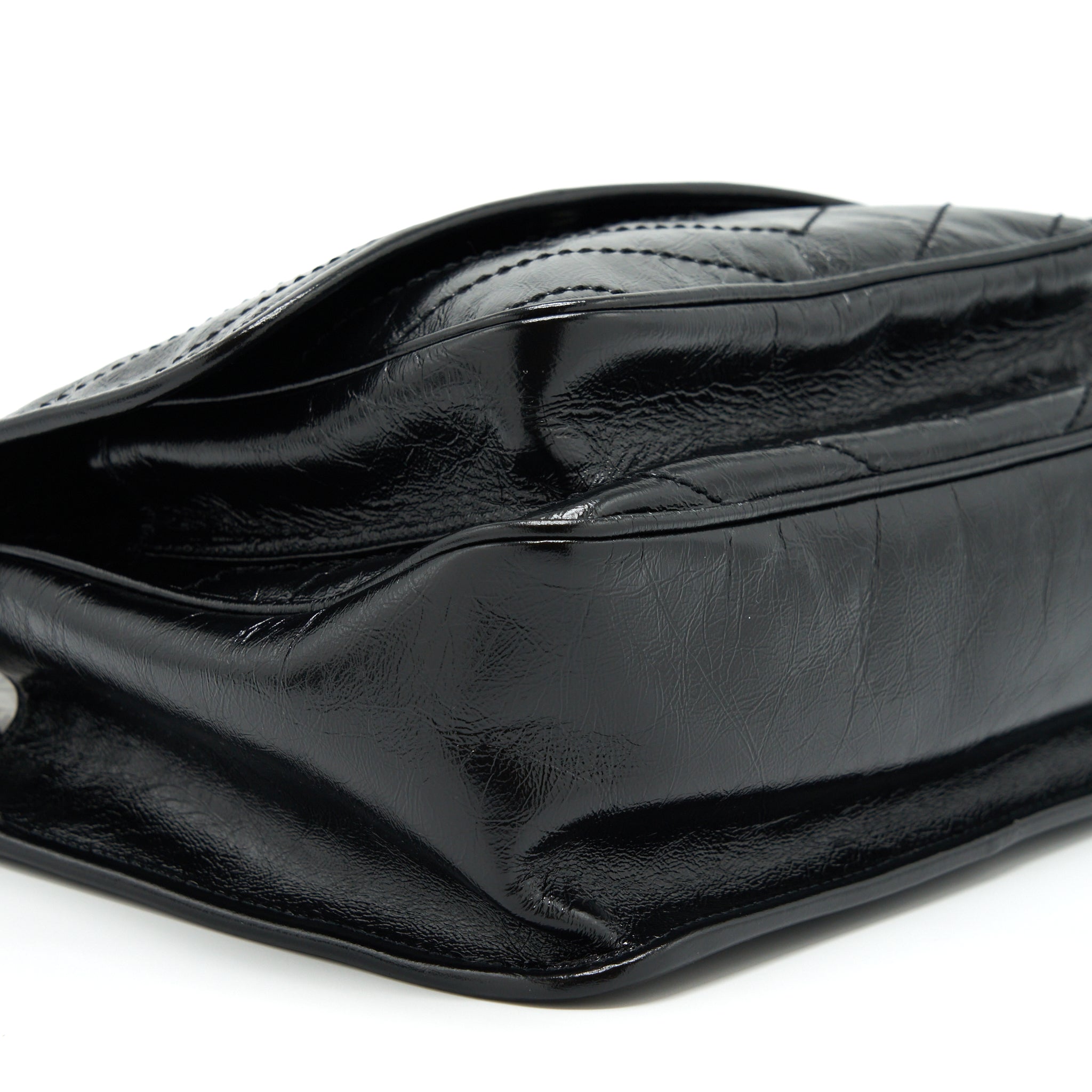 saint-laurent-ysl-medium-niki-bag-calfskin-black-shw