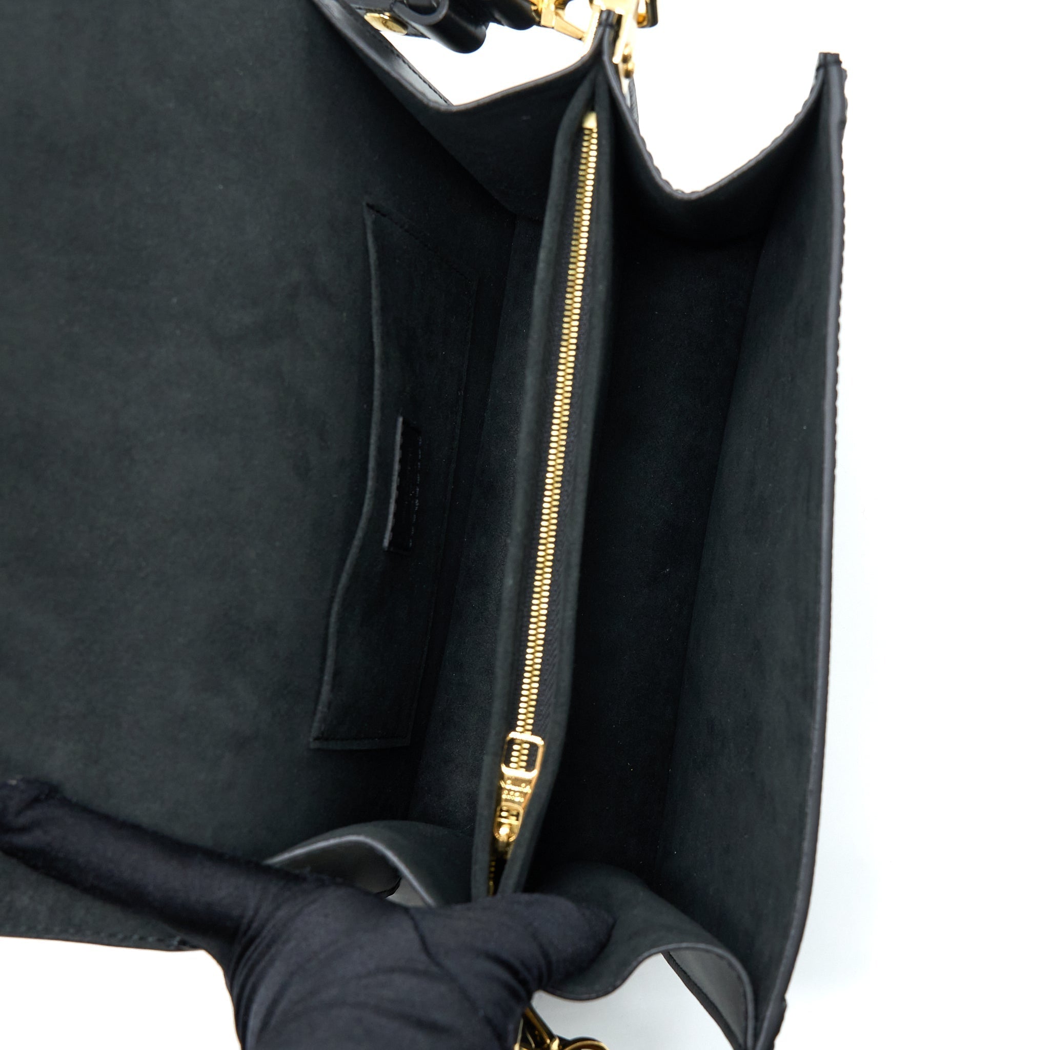 louis-vuitton-dauphine-mm-epi-black-ghw