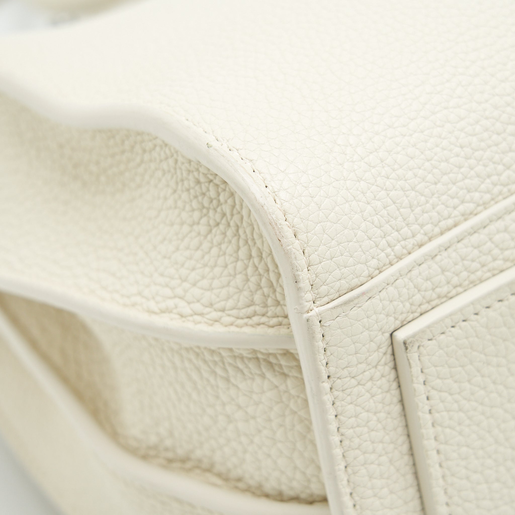 saint-laurent-ysl-sac-de-jour-tote-bag-calfskin-white-shw