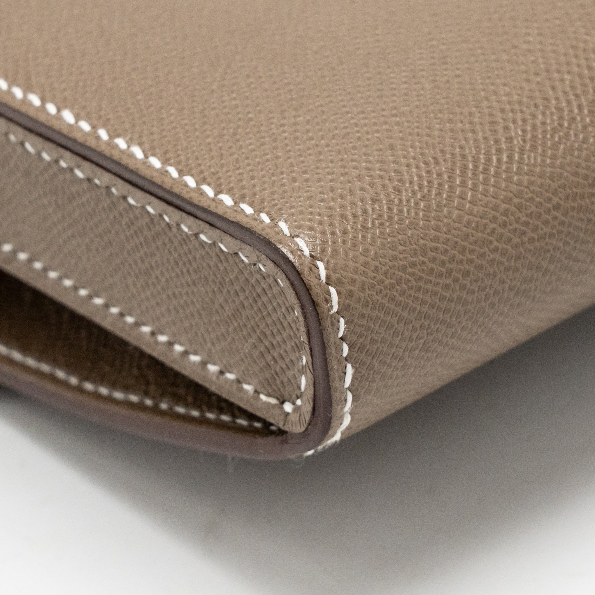 hermes-charniere-to-go-pouch-madame-etoupe-shw-stamp-k