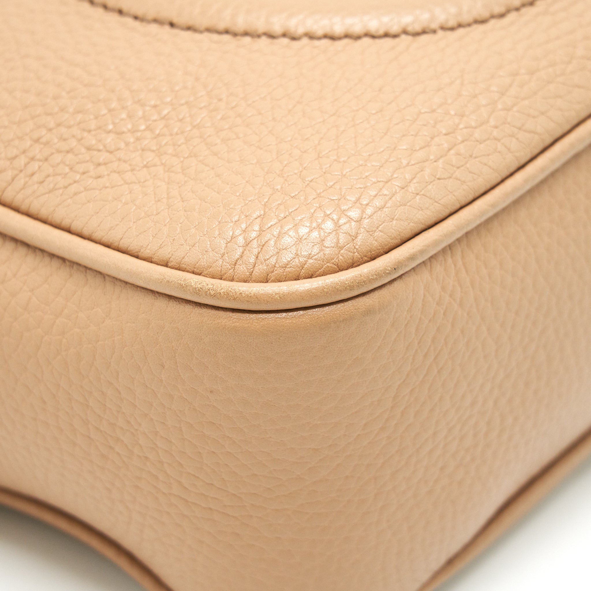 gucci-disco-camera-bag-in-beige