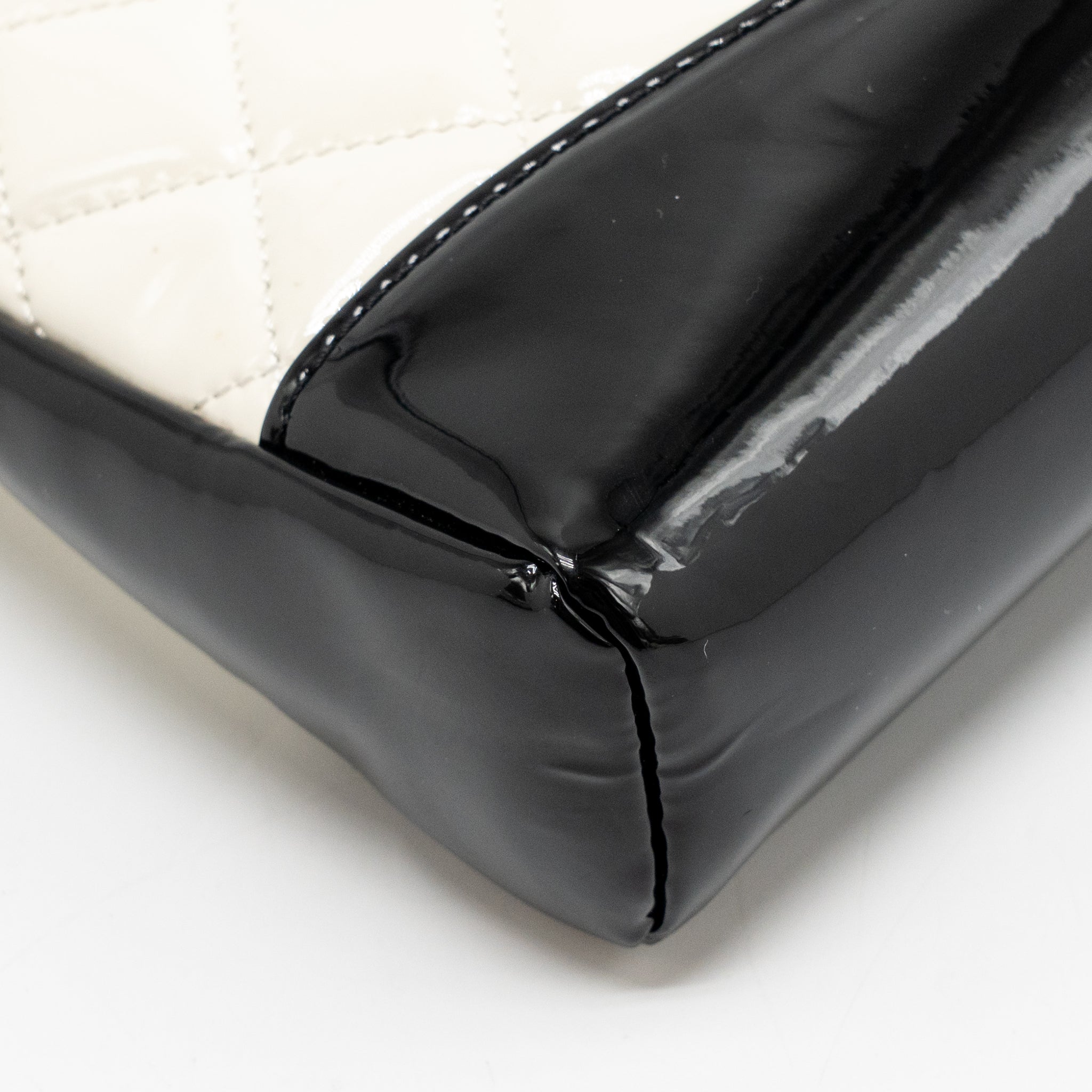 chanel-mini-31-bag-patent-black-white-lghw-microchip-1