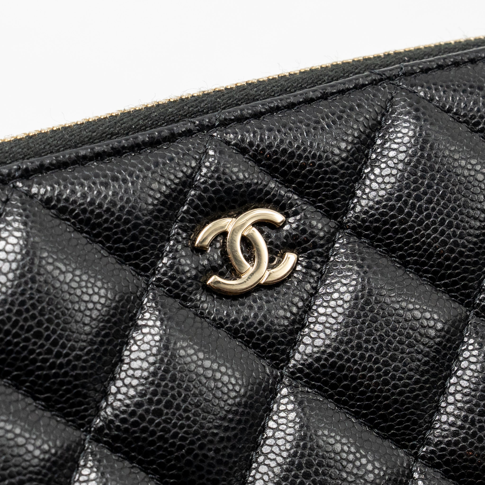 chanel-25a-zip-clutch-with-chain-caviar-black-lghw-microchip-copy