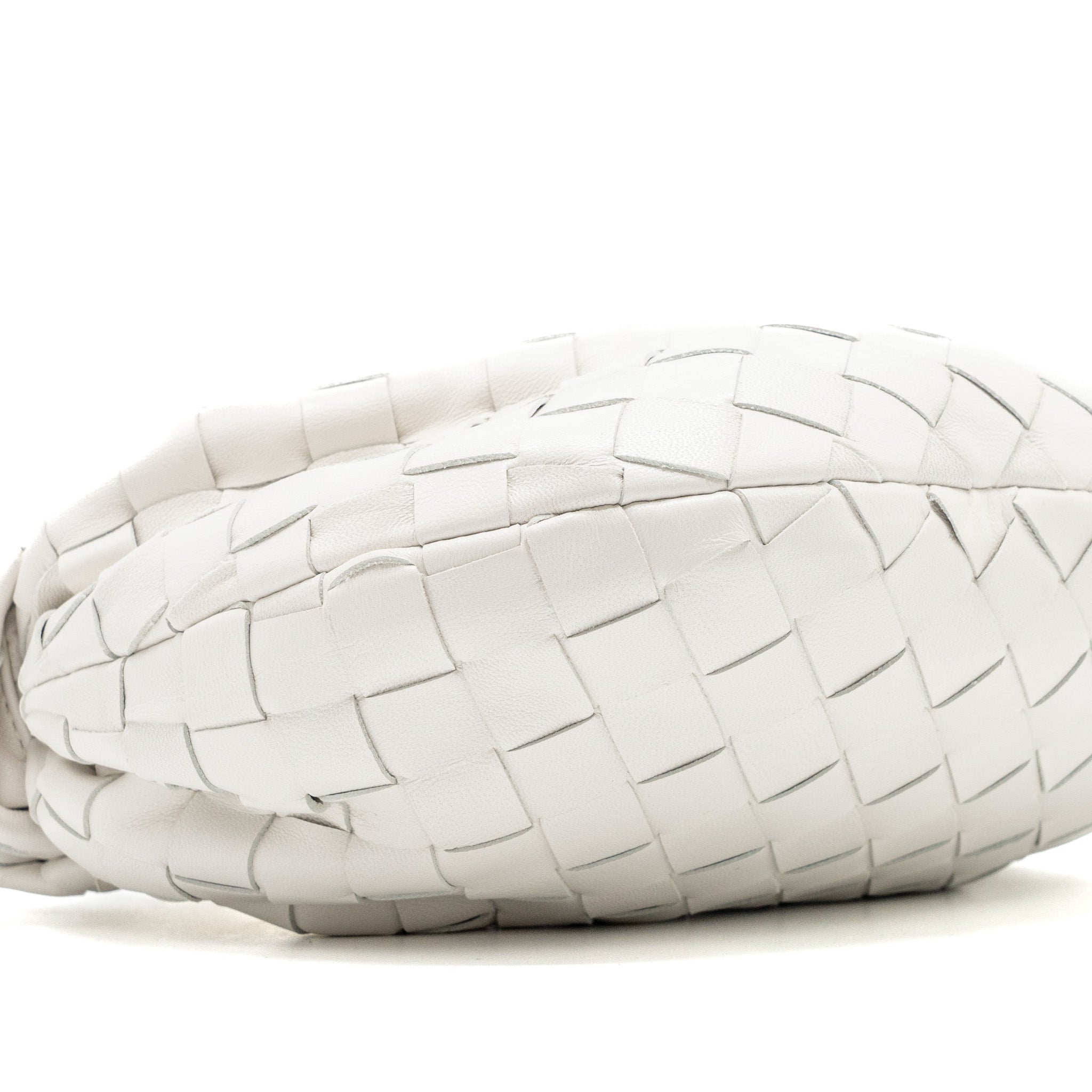 bottega-veneta-mini-jodie-lambskin-blanc-ghw