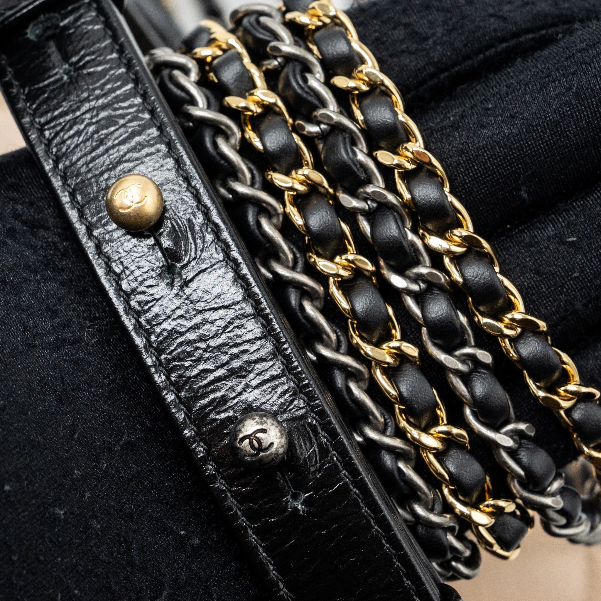 chanel-small-gabrielle-hobo-bag-calfskin-beige-black-multicolor-hardware