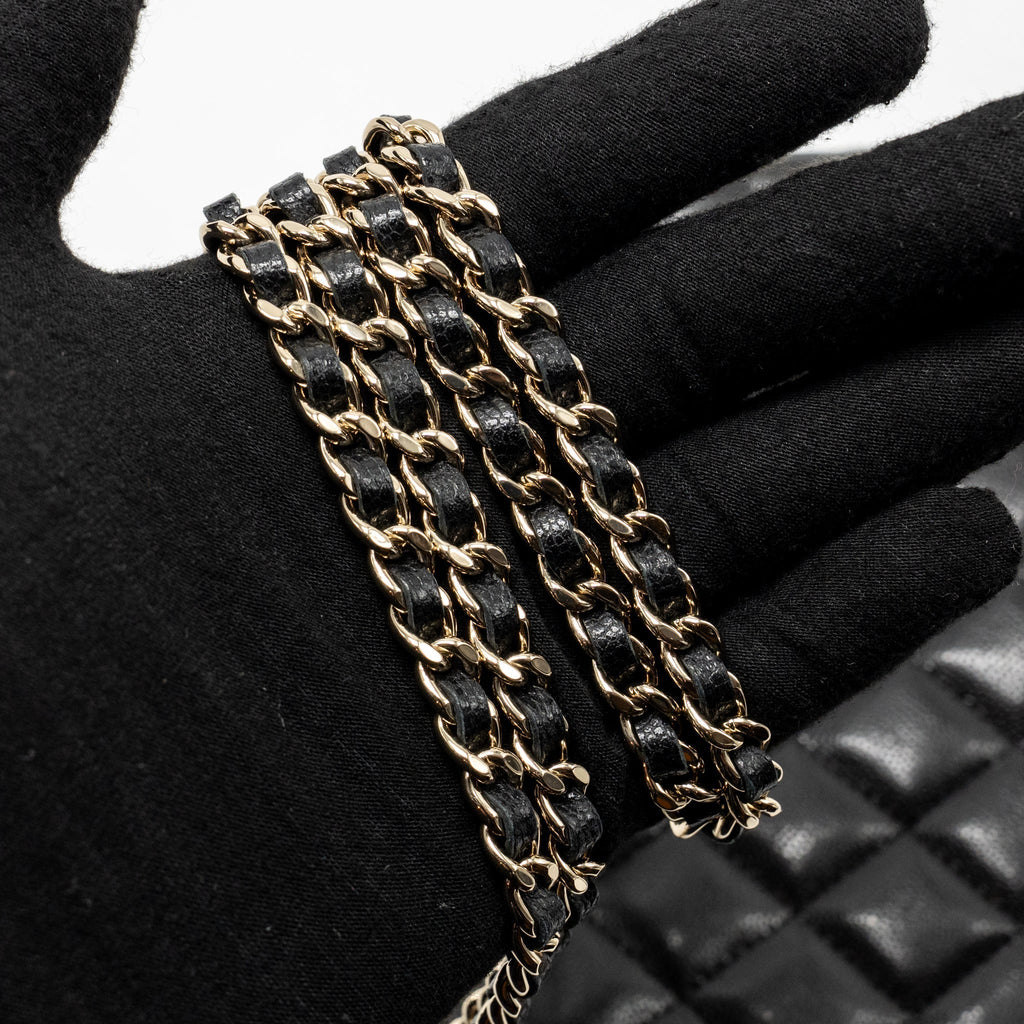 chanel-25a-zip-clutch-with-chain-caviar-black-lghw-microchip-copy