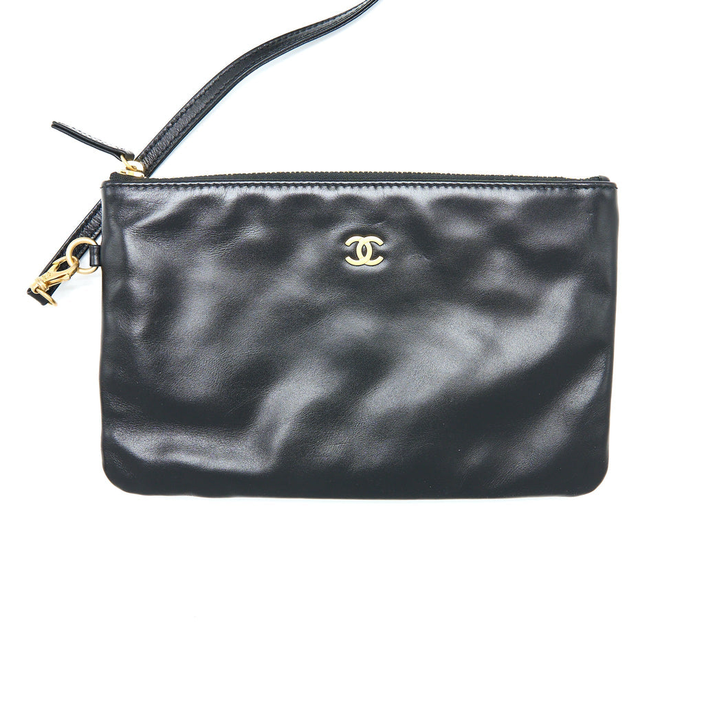 chanel-medium-22-bag-shiny-calfskin-black-brushed-ghw-microchip