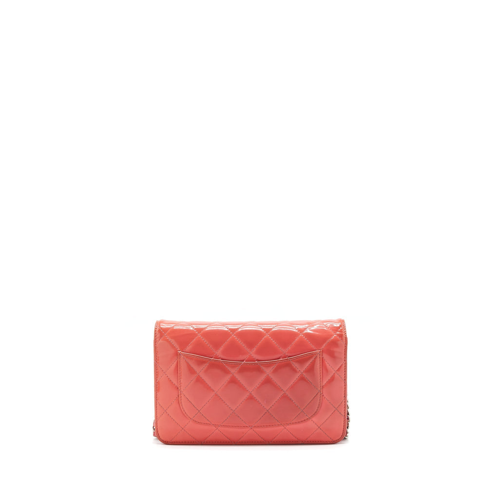 chanel-wallet-on-chains-red-patent-shw