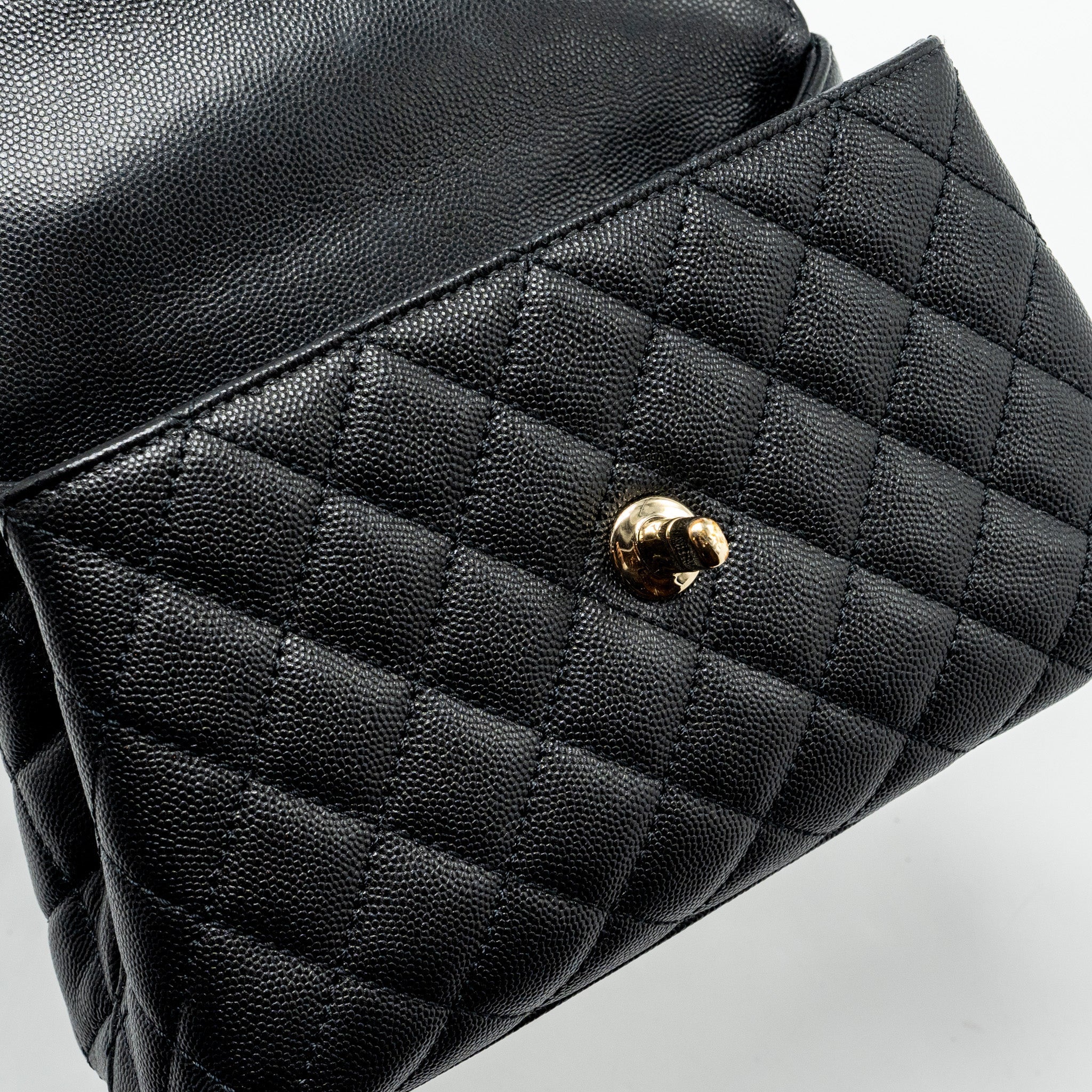 chanel-small-coco-handle-caviar-black-lghw-microchip-14