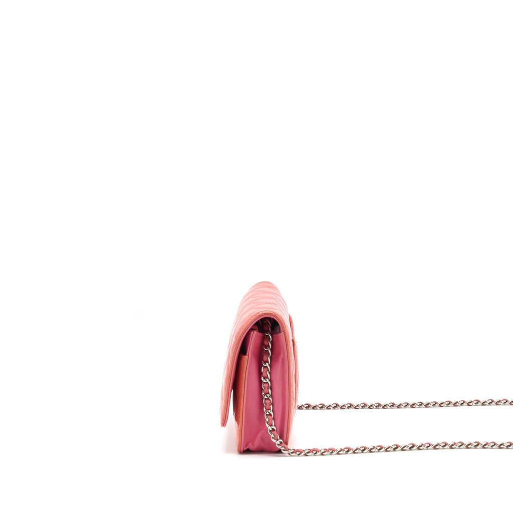chanel-wallet-on-chains-red-patent-shw