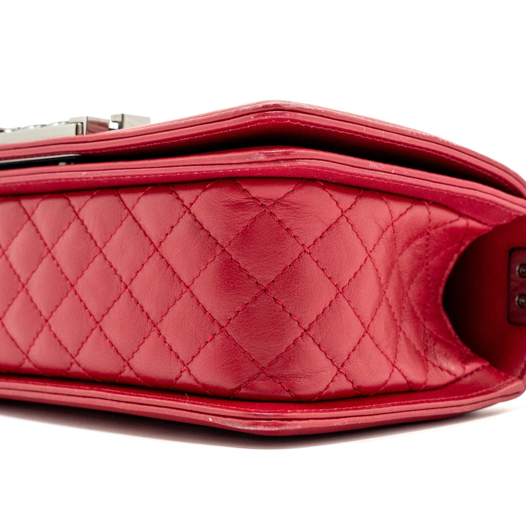 chanel-small-boy-bag-calfskin-red-shw