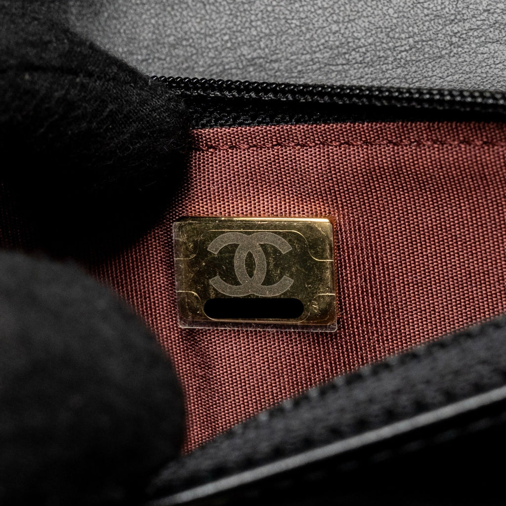 chanel-gold-crush-wallet-on-chain-calfskin-black-ghw-microchip