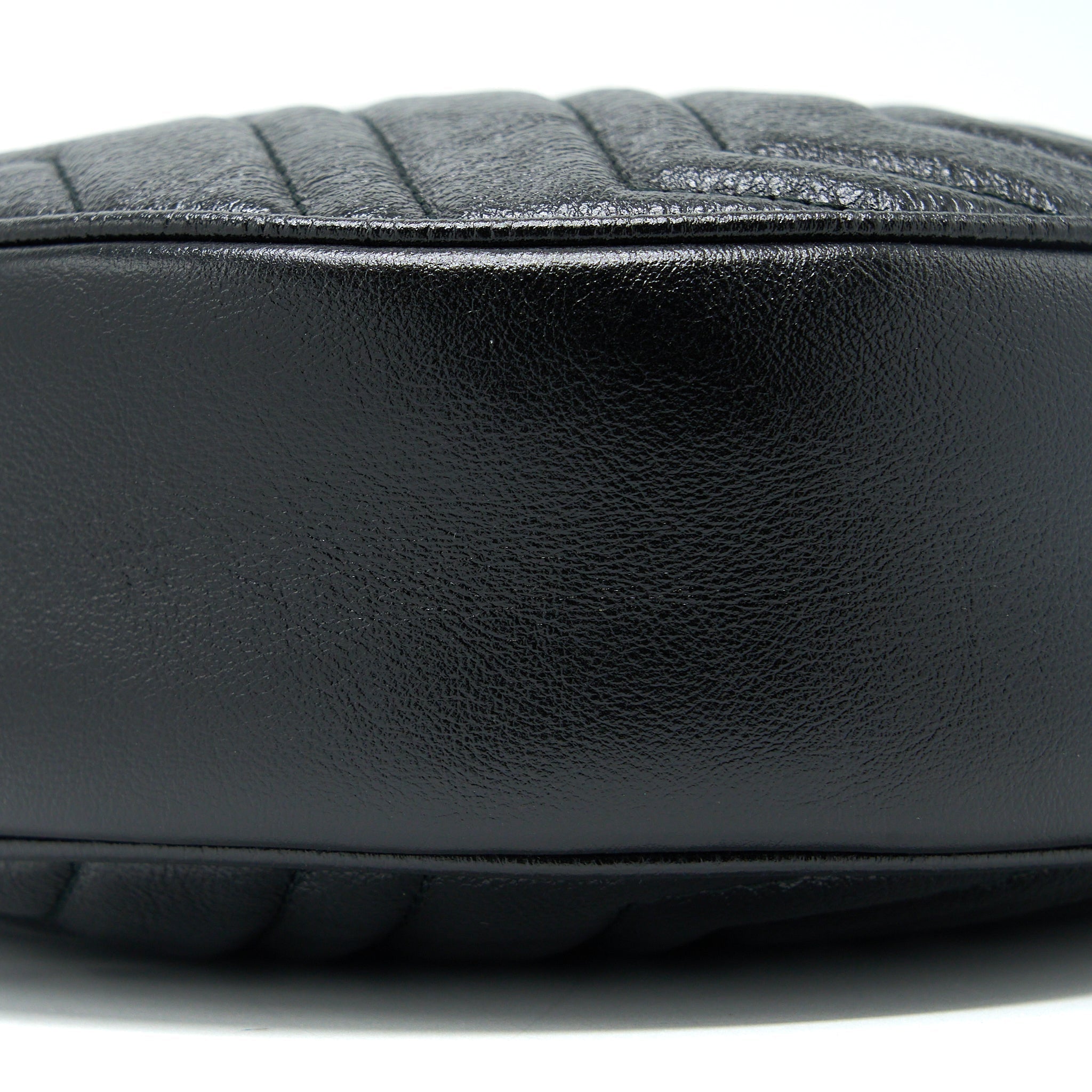 gucci-gg-mormont-round-shoulder-bag-calfskin-black-ghw