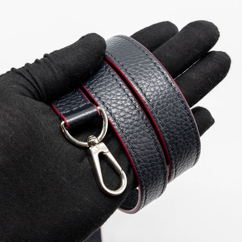 louis-vuitton-capucines-bb-taurillon-navy-shw