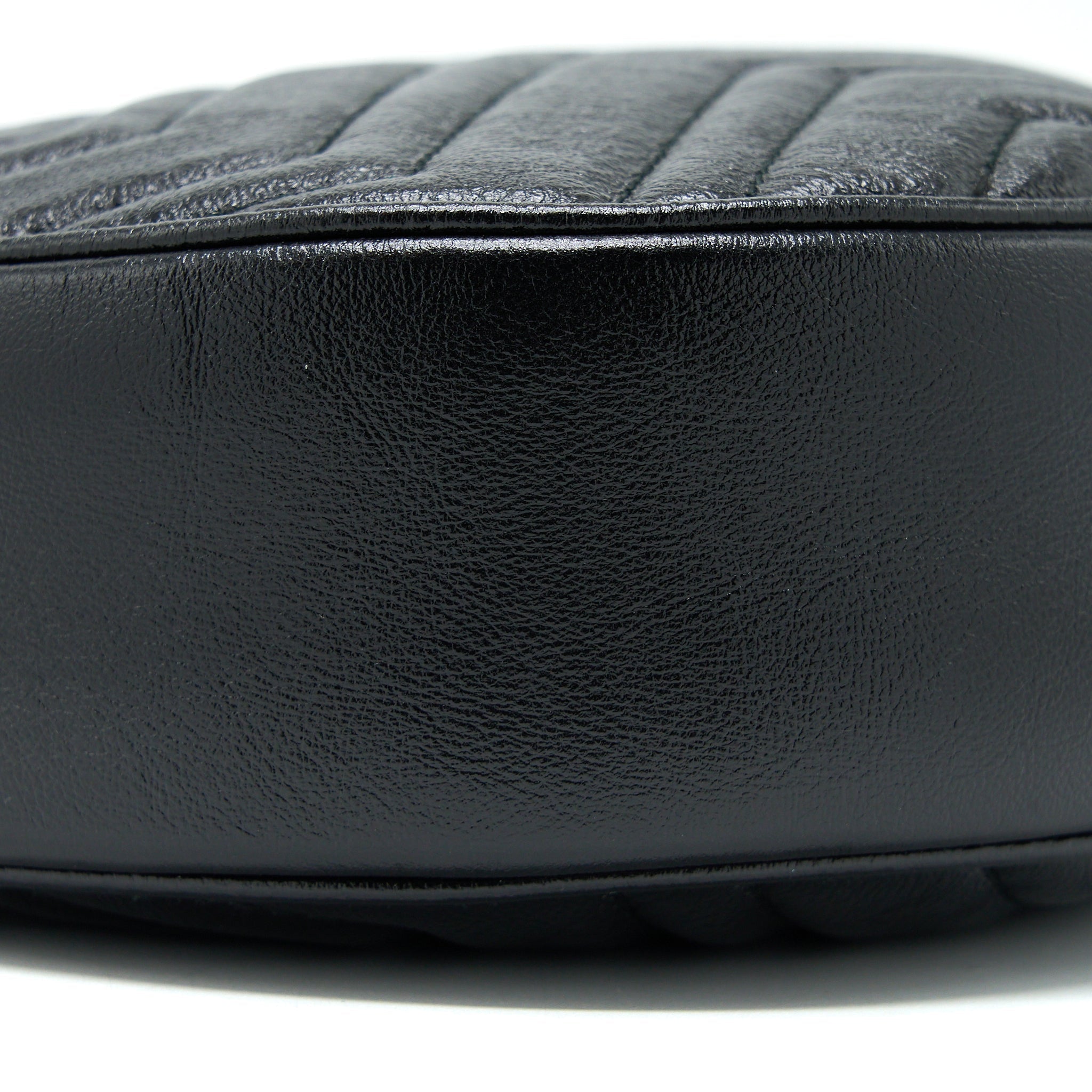 gucci-gg-mormont-round-shoulder-bag-calfskin-black-ghw