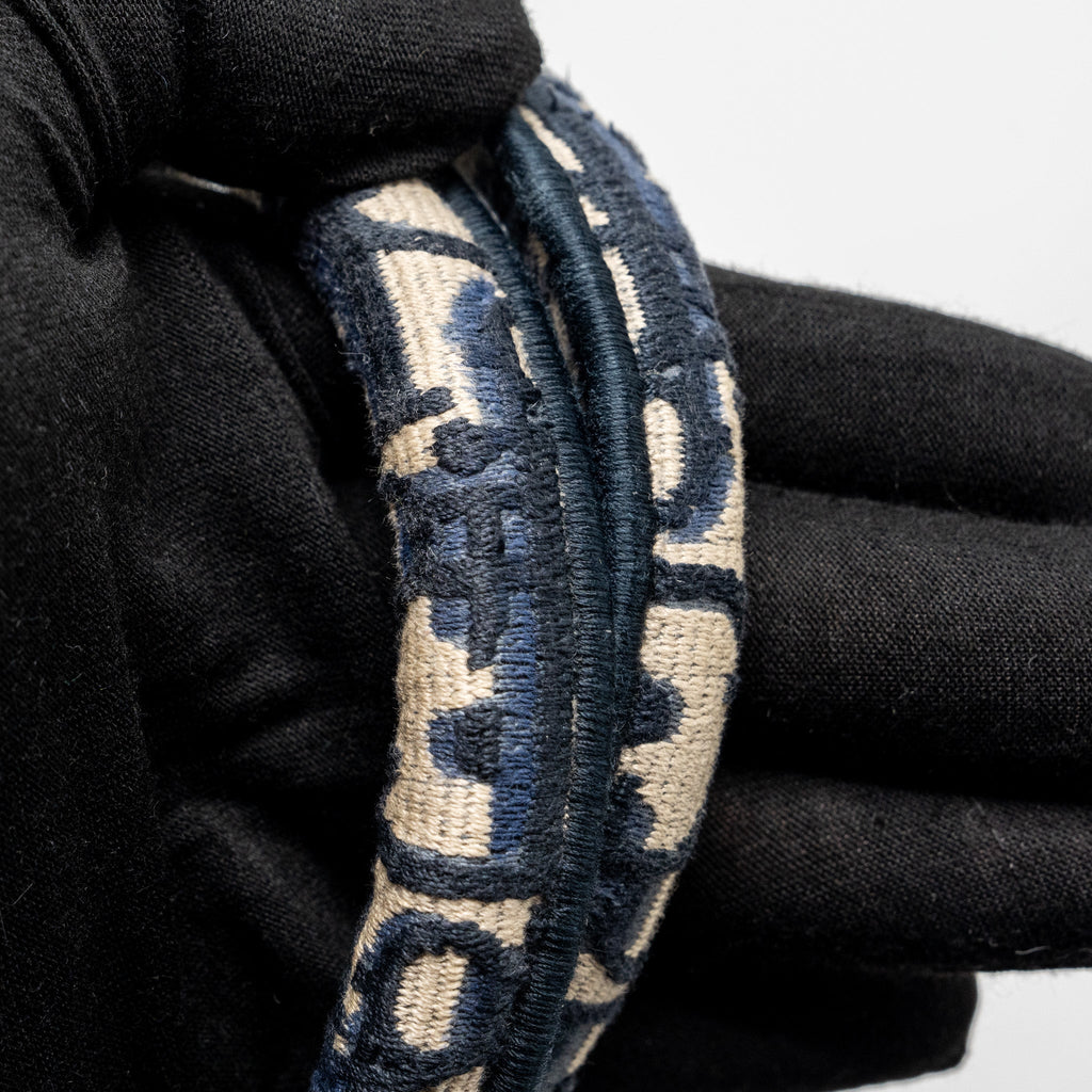 dior-medium-book-tote-dior-oblique-embroidery-blue-1
