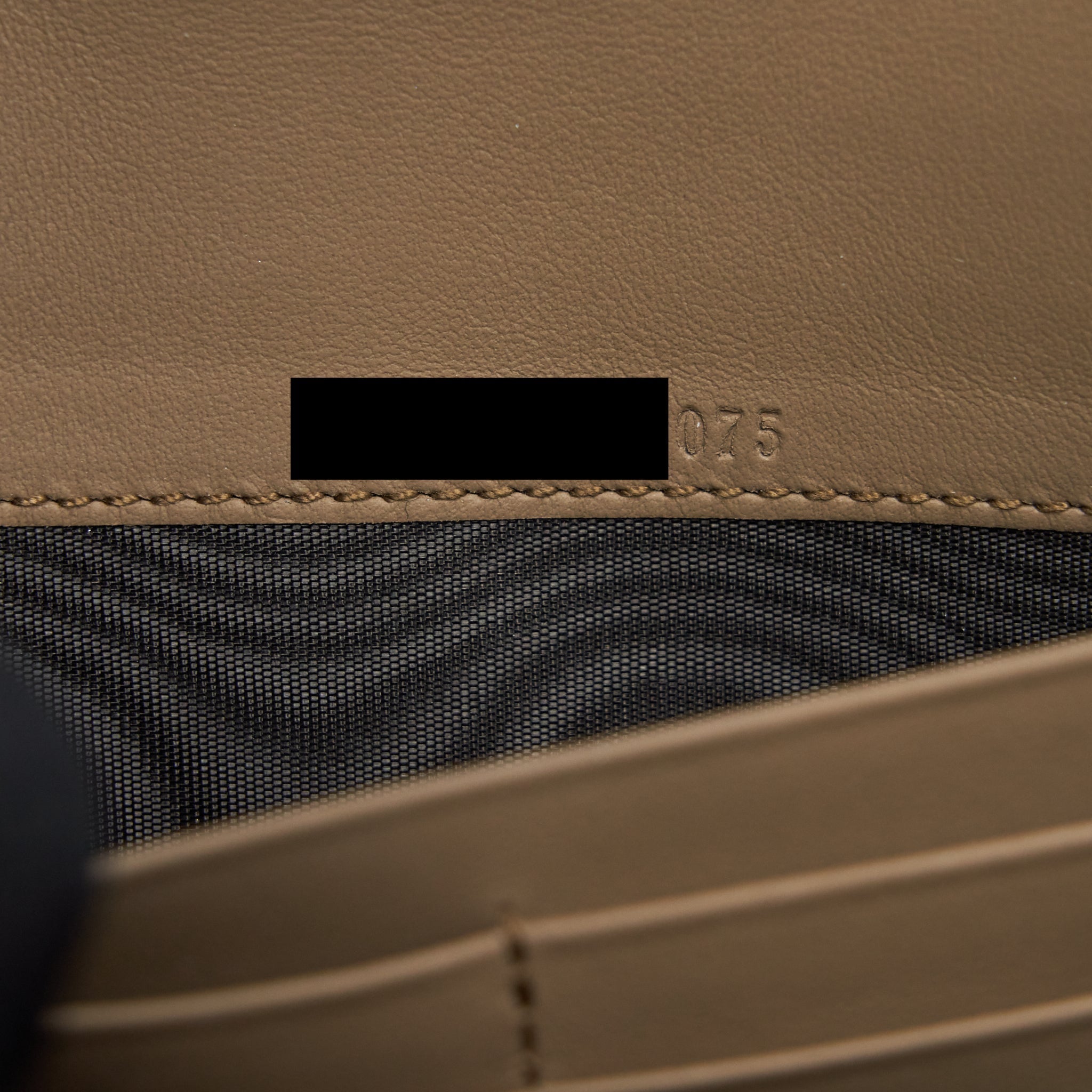 gucci-dionysus-chain-wallet-beige-gg-supreme-canvas-and-leather-shw