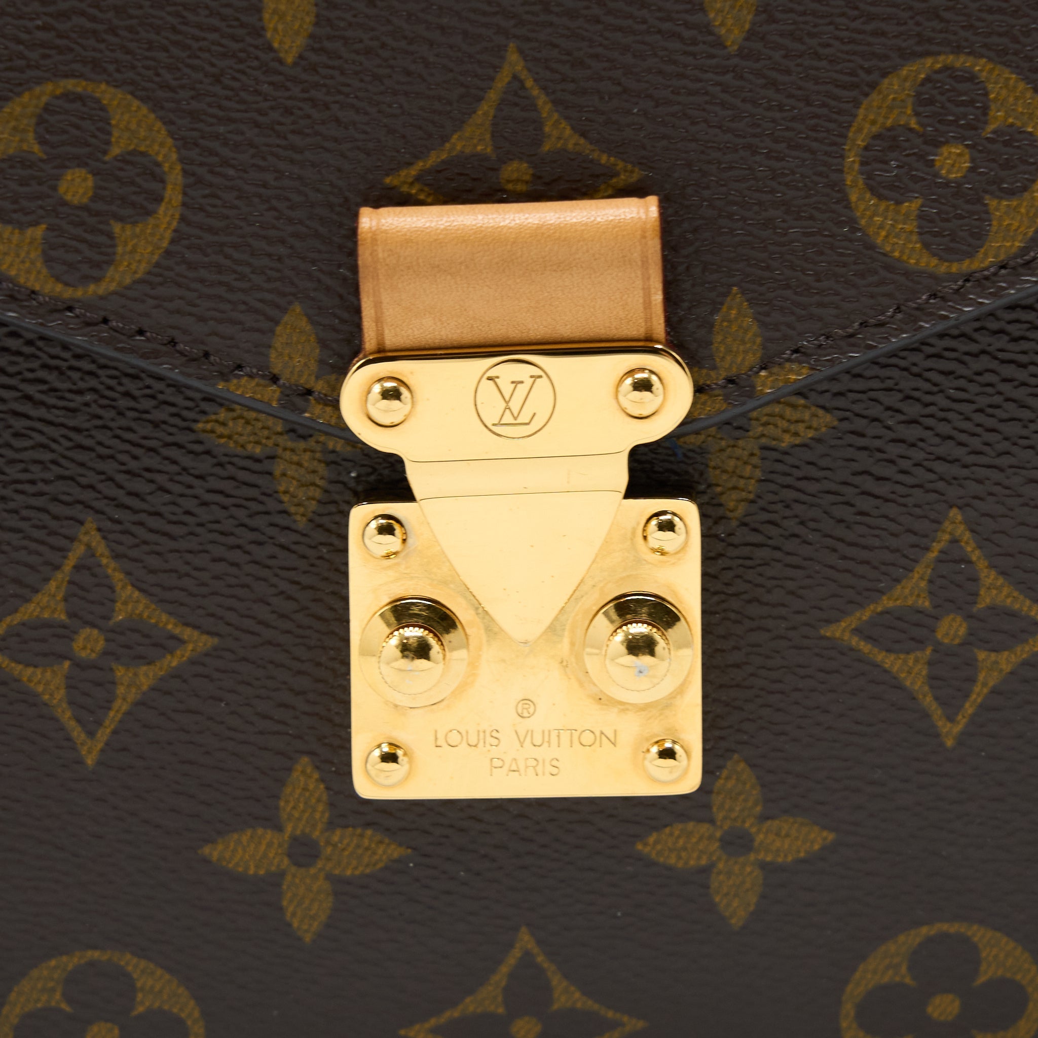 louis-vuitton-pochette-metis-monogram-canvas-ghw-7