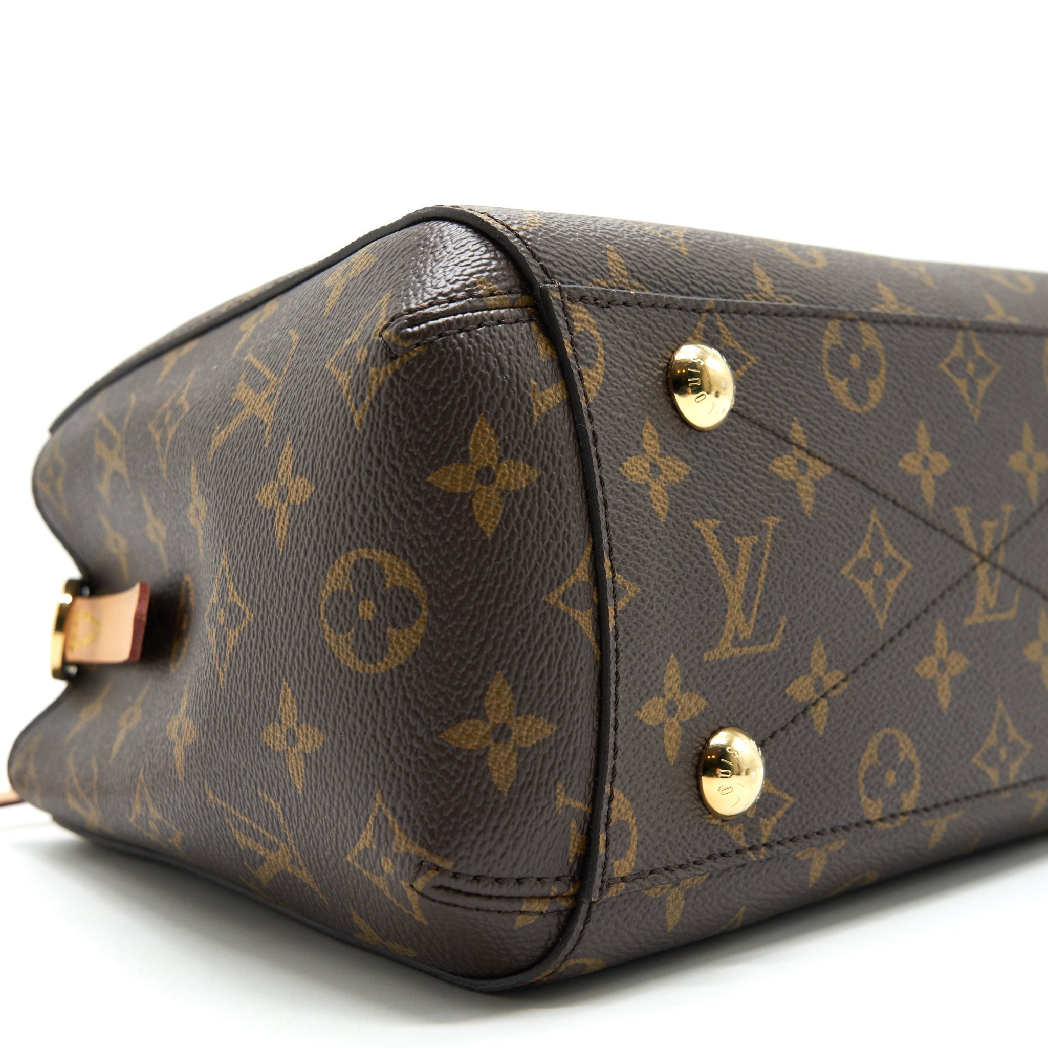louis-vuitton-montaigne-bb-monogram-canvas