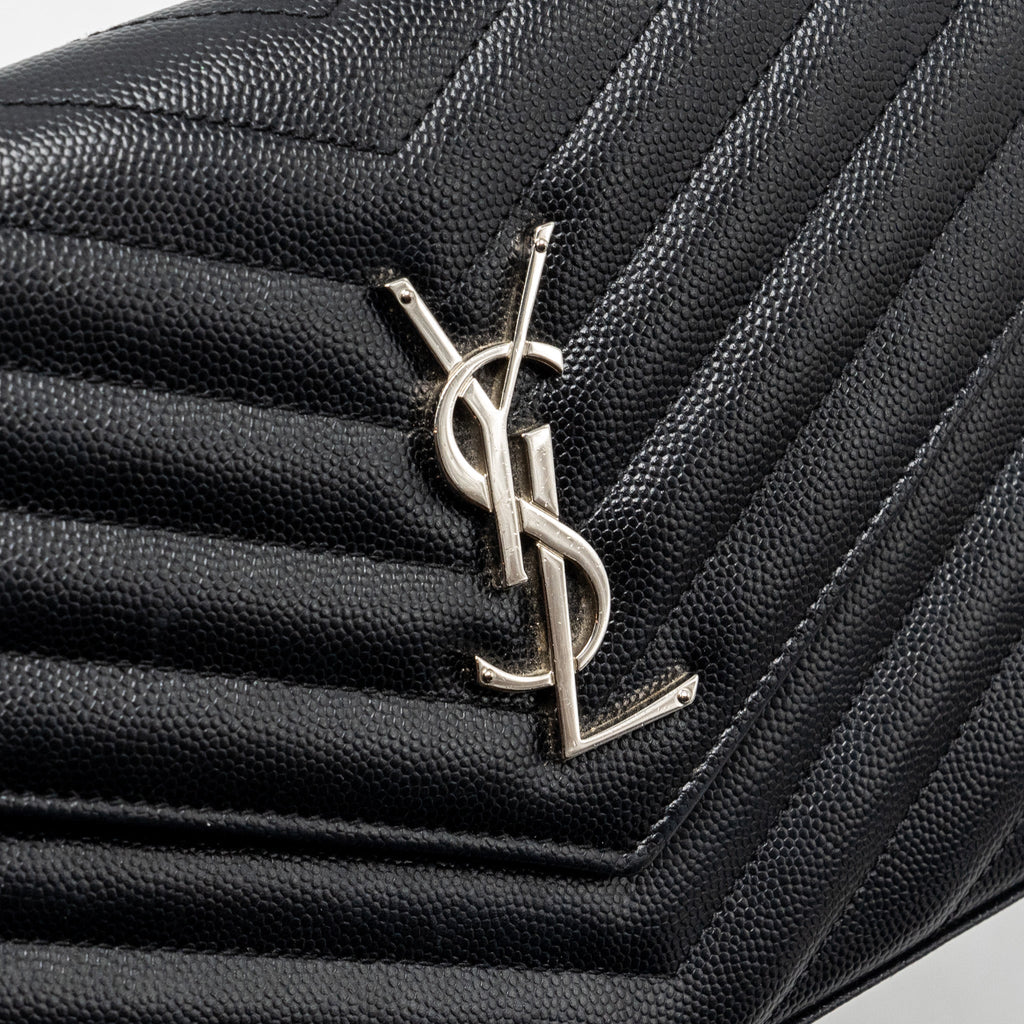 saint-laurent-envelop-chain-bag-grained-calfskin-black-shw