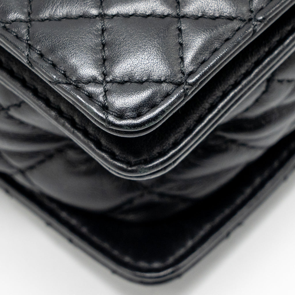 chanel-boy-bag-black-1
