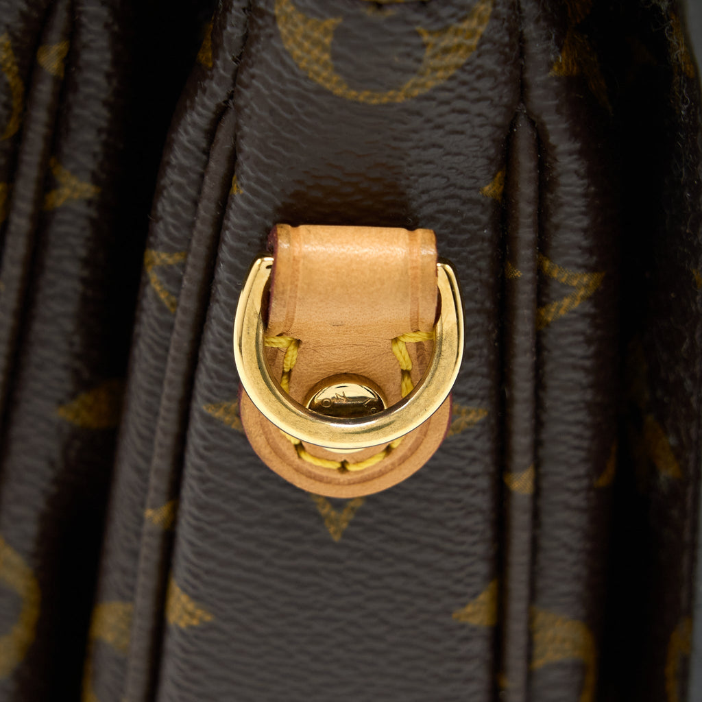 louis-vuitton-pochette-metis-monogram-canvas-ghw-7