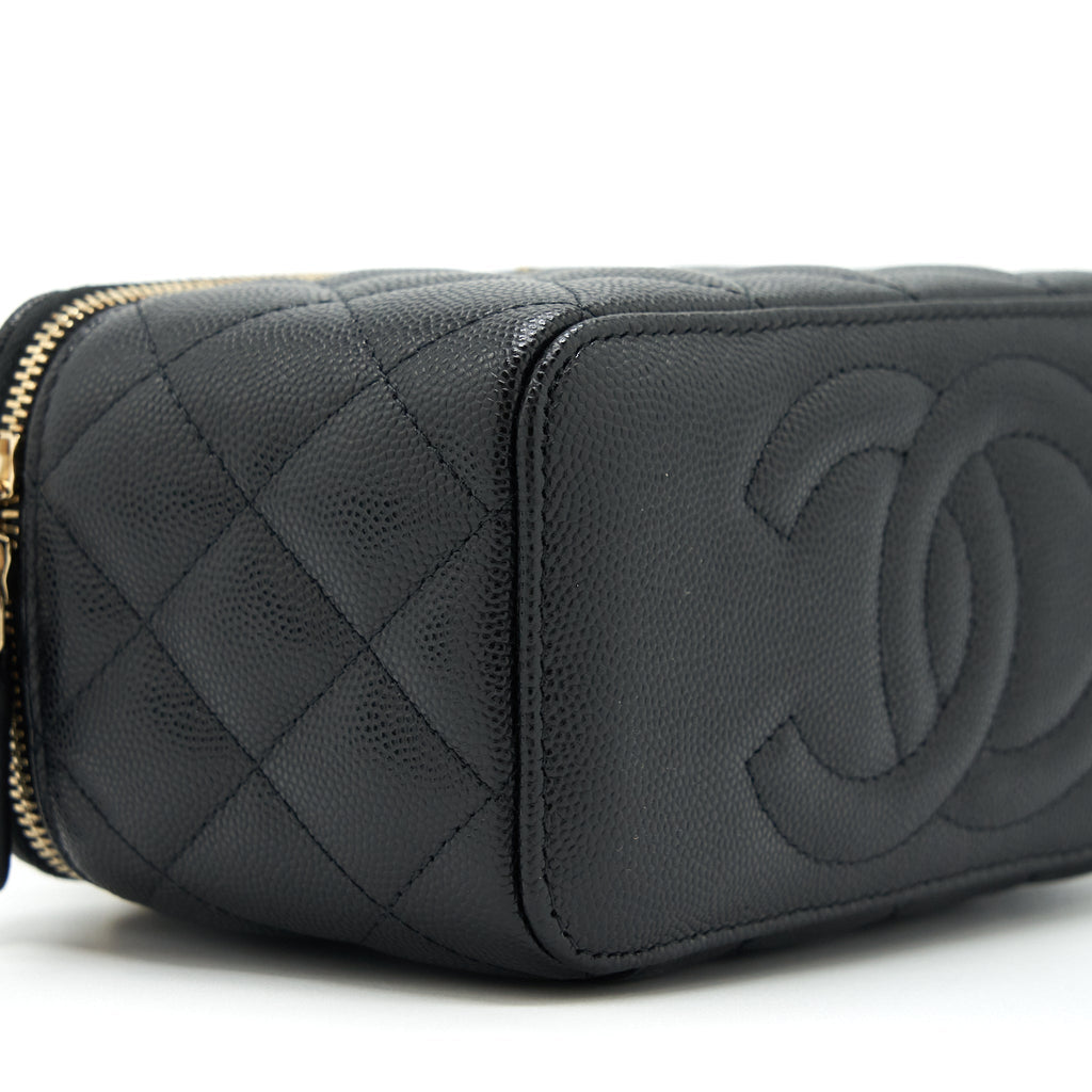 chanel-22s-long-vanity-with-chain-caviar-black-lghw-2
