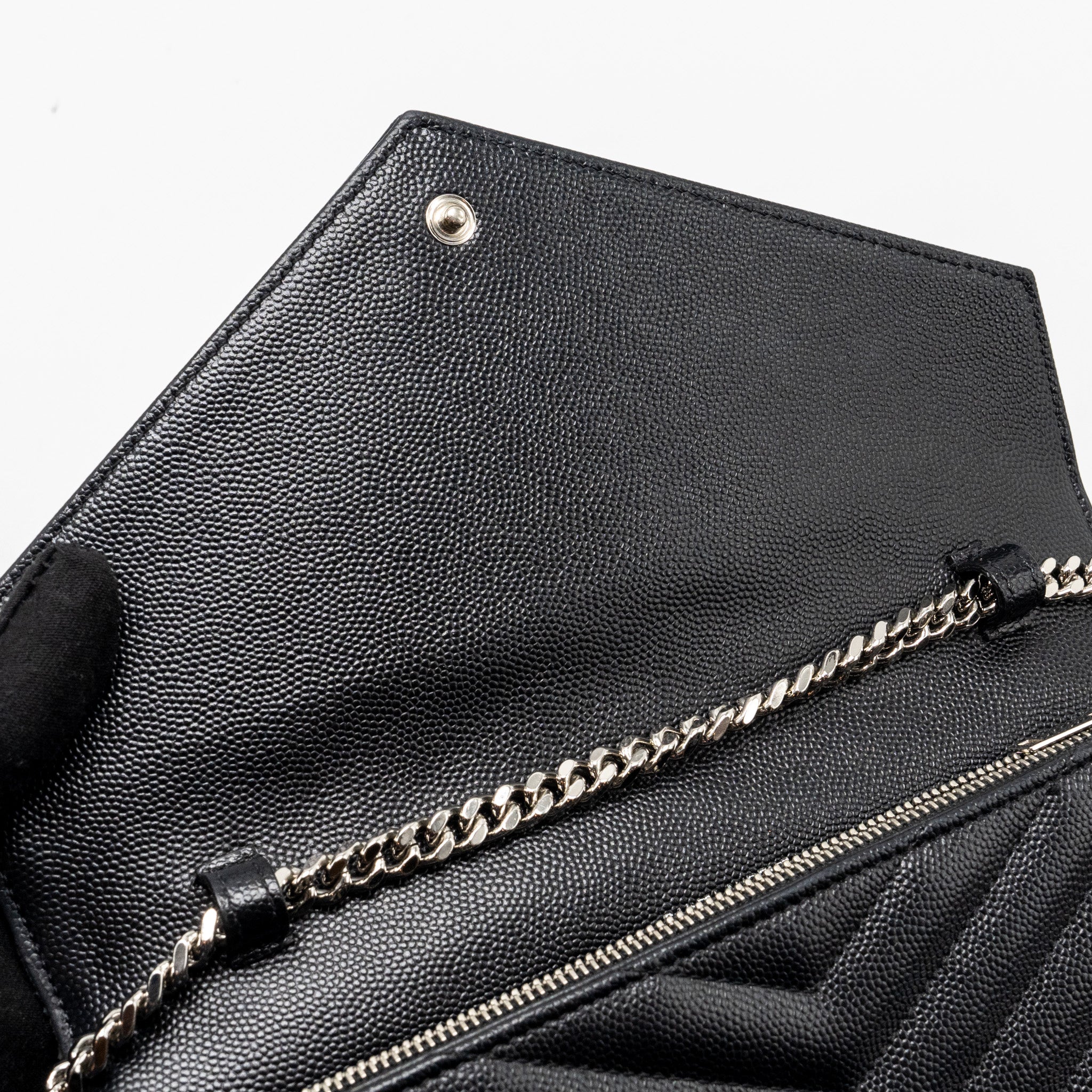 saint-laurent-envelop-chain-bag-grained-calfskin-black-shw