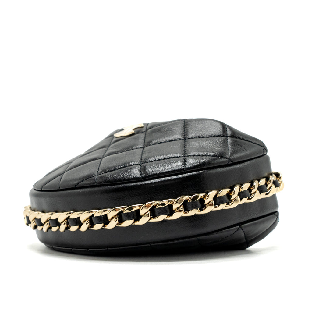 chanel-23c-round-clutch-lambskin-black-ghw-microchip